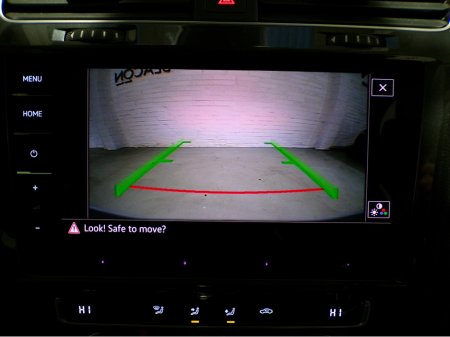 2018 Volkswagen Golf *2018*14,000 MILES*AUTO*VW GOLF MARK 7.5*COLOUR CAMERA*SAT-NAV*APPLE-CARPLAY*ANDROID AUTO*UP-GRADED VW ALLOYS*XL MEDIA*FLAT-BOTTOM SPORT STEERING WHEEL WITH ADAPTIVE CRUISE CONTROL**RADAR ASSIST €18,900 thumbnail