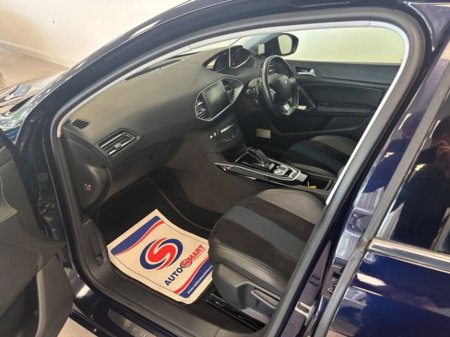 2019 Peugeot 308 1.5 HDi 130bhp Auto Allure €15,495 thumbnail