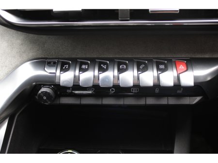 2018 Peugeot 5008 - thumbnail 16