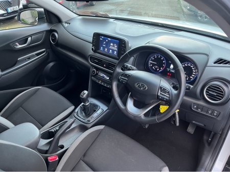 2018 Hyundai Kona KAUAI EXECUTIVE 1.0 PETROL //HEATED SEATS//REVERSE CAMERA//CARPLAY// €14,950 thumbnail