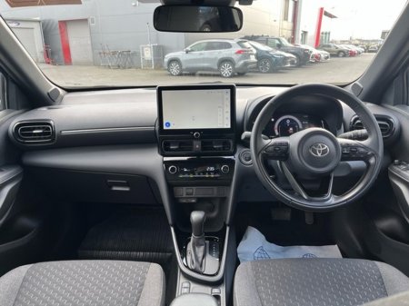 2024 Toyota Yaris Cross - thumbnail 8