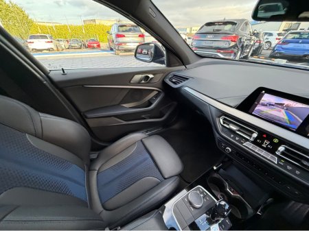 2021 BMW 1 Series - thumbnail 22