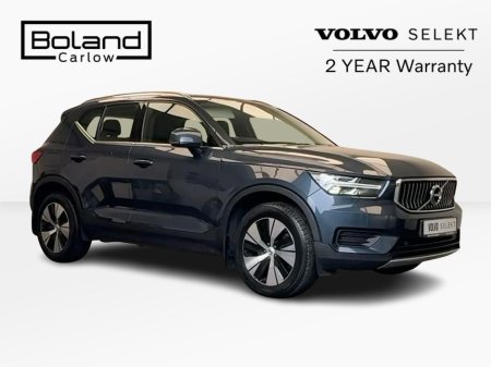 2022 Volvo XC40 - thumbnail 1