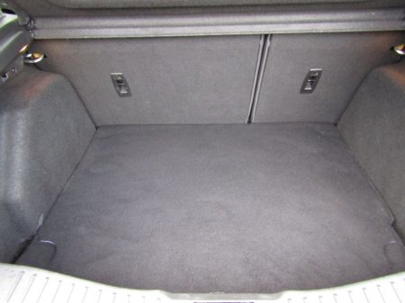 2016 Ford Focus 1.0 Zetec Ecoboost 100PS 5DR €9,950 thumbnail