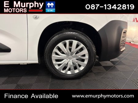 2022 Citroen Berlingo - thumbnail 29