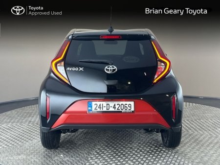 2024 Toyota Aygo X AYGO X DESIGN €19,950 thumbnail