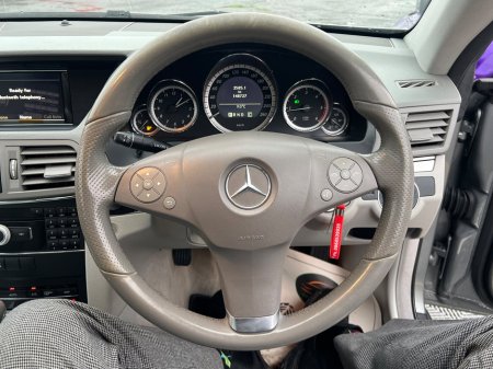 2010 Mercedes-Benz E Class E 220 CDI BE Elegance Sport A/T €8,450 thumbnail