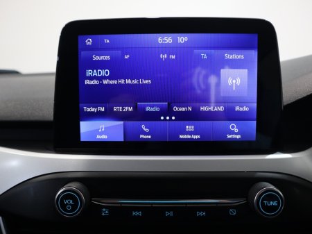 2019 Ford Focus - thumbnail 16