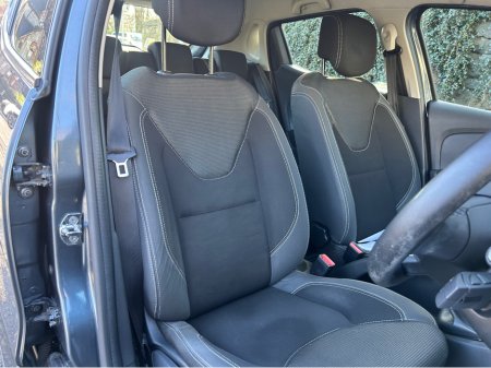 2018 Renault Clio - thumbnail 15