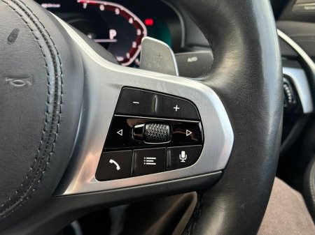 2023 BMW 5 Series - thumbnail 15