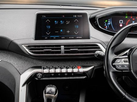 2020 Peugeot 5008 - thumbnail 8