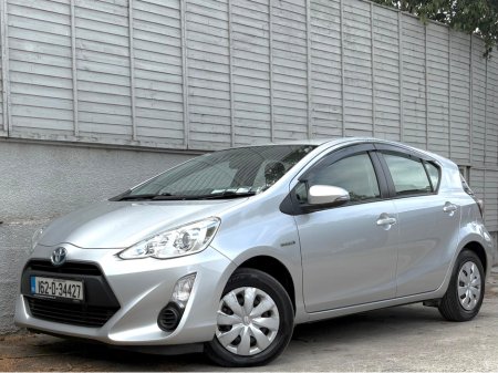 2016 Toyota Aqua 1.5 HYBRID / AUTO / PARK ASSIST / NAV / FOGS / AIR-CON/***FINANCE PACKAGES AVAILABLE*** €8,985