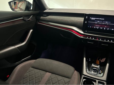 2023 Skoda Octavia - thumbnail 23