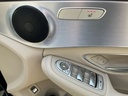 2020 Mercedes-Benz C Class - thumbnail 21