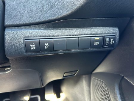 2020 Toyota Corolla - thumbnail 23