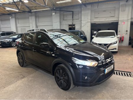 2025 Dacia Sandero - thumbnail 1