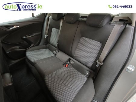 2016 Vauxhall Astra 1.4I Turbo Tech Line €12,995 thumbnail