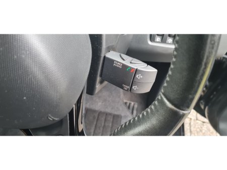 2014 Renault Clio 1.2 Petrol Dynamique MediaNav 75 bhp €6,900 thumbnail