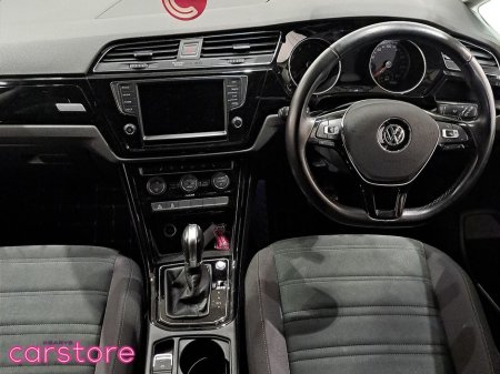 2016 Volkswagen Touran 1.4 TSI €17,880 thumbnail