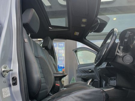 2017 Mitsubishi Outlander - thumbnail 17