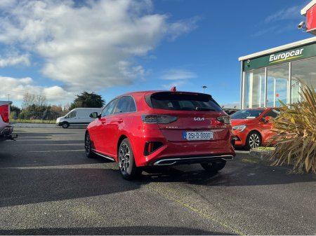 2025 Kia Ceed GT-LINE €32,995 thumbnail