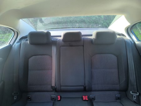 2018 Volkswagen Passat - thumbnail 30