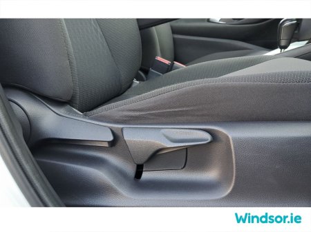 2021 Toyota Yaris Cross - thumbnail 31