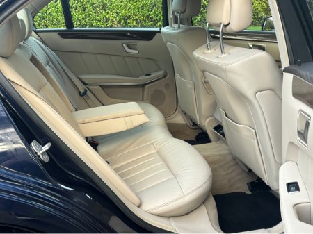 2013 Mercedes-Benz E Class E220 CDI  SE 4DR AUTO €10,950 thumbnail