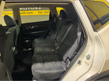 2017 Nissan X-Trail - thumbnail 12