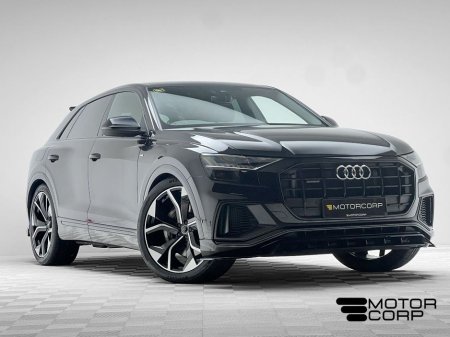 2023 Audi Q8 55 TFSI E S LINE BLACK ED 381HP QUATTRO €75,990
