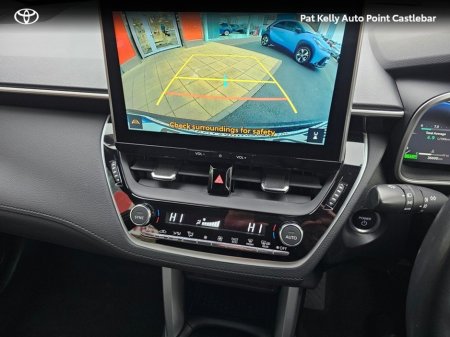 2023 Toyota Corolla Cross COROLLA CROSS LUNA 2.0 €32,500 thumbnail