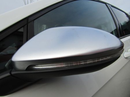 2015 Volkswagen Golf GOLF R ESTATE AWD 5DR Auto €21,950 thumbnail