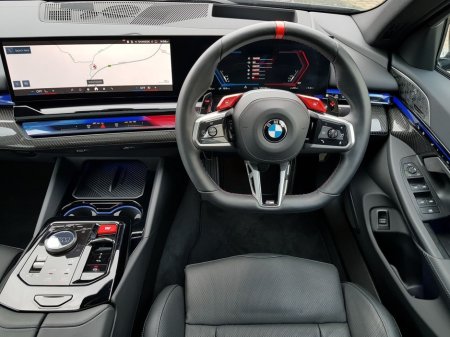 2025 BMW M5 Saloon thumbnail
