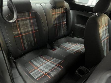 2016 Volkswagen Beetle - thumbnail 10