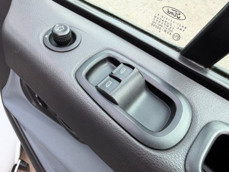 2016 Ford Transit Custom - thumbnail 39