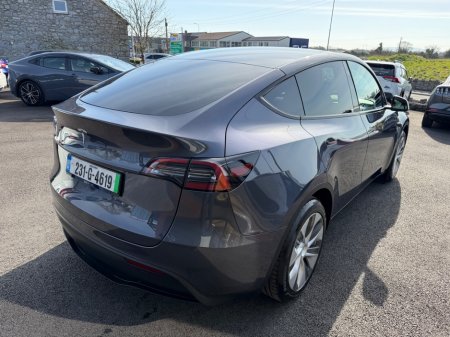 2023 Tesla Model Y - thumbnail 6