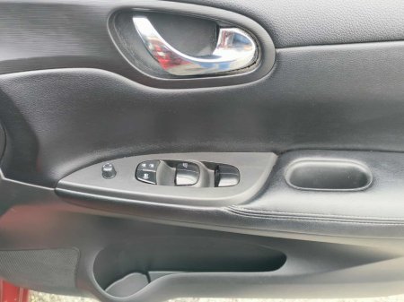 2016 Nissan Pulsar - thumbnail 13