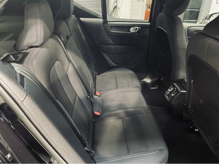 2023 Volvo XC40 - thumbnail 14