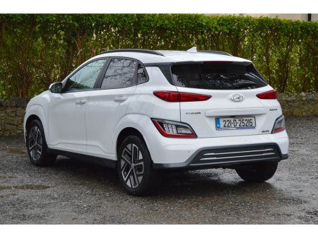 2022 Hyundai Kona Kona EV Premium 39 kWh thumbnail