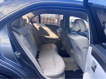 2016 Mercedes-Benz E Class - thumbnail 5