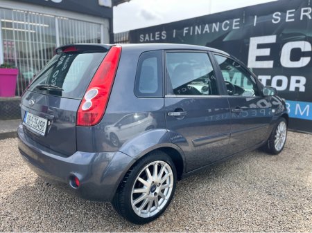 2008 Ford Fiesta - photo 6