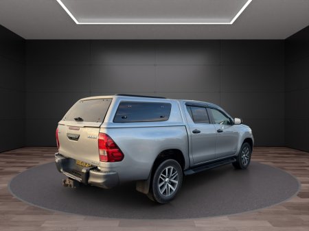 2020 Toyota Hilux  thumbnail