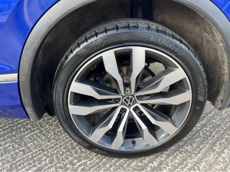 2021 Volkswagen Tiguan - thumbnail 19