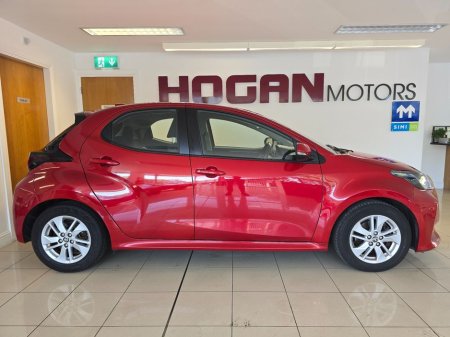 2022 Toyota Yaris * Jan 2026 Pricing * Hybrid Luna Automatic €16,950