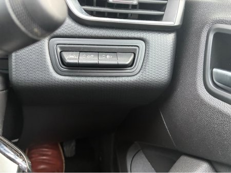 2022 Renault Clio DYNAMIQUE TCE 90 MY21.5 5 5DR €13,900 thumbnail