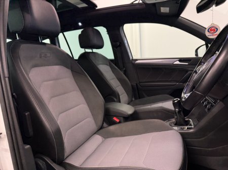 2018 Volkswagen Tiguan - thumbnail 9