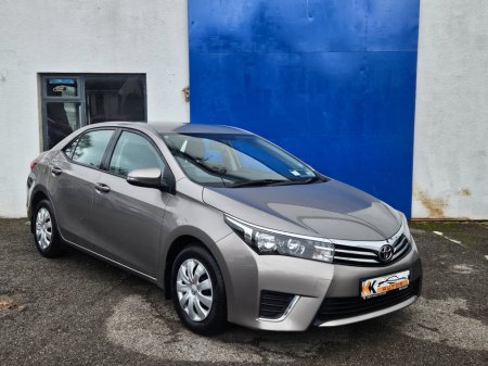 2014 Toyota Corolla - thumbnail 2