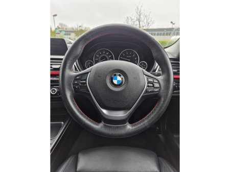 2019 BMW 3 Series - thumbnail 16