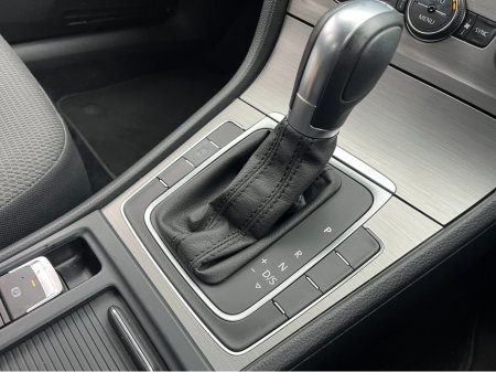 2016 Volkswagen Golf DBA-AUCJZ €13,950 thumbnail