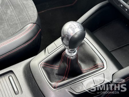 2022 Ford Kuga - thumbnail 16